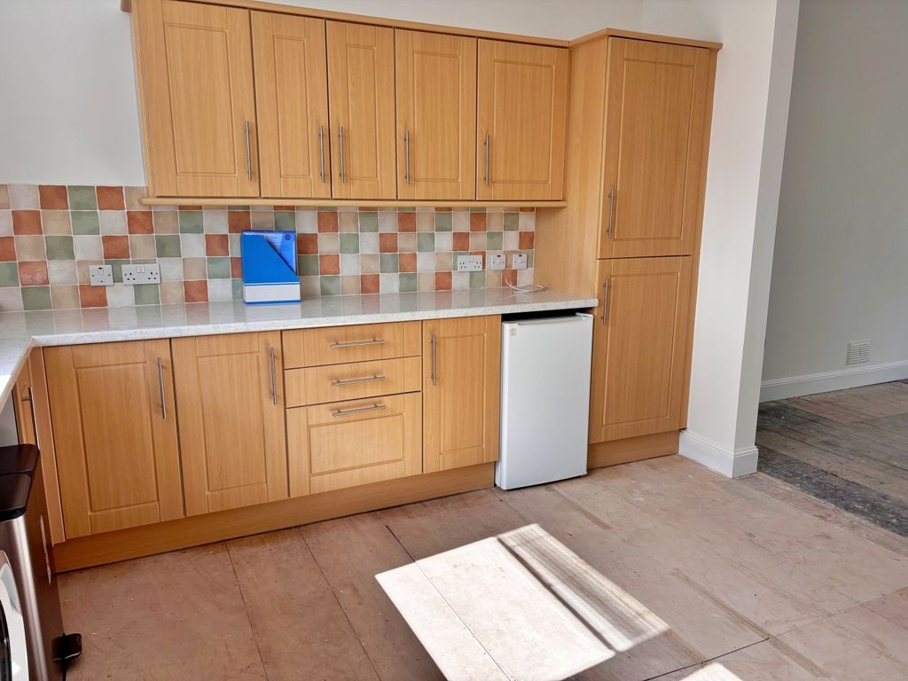 Additional image 3 of 4 bed flat for saleQueen Street, Castle Douglas DG7