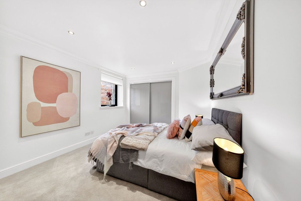 Additional image 11 of 2 bed flat for sale2/2, 147 Hayburn Lane, Glasgow G12