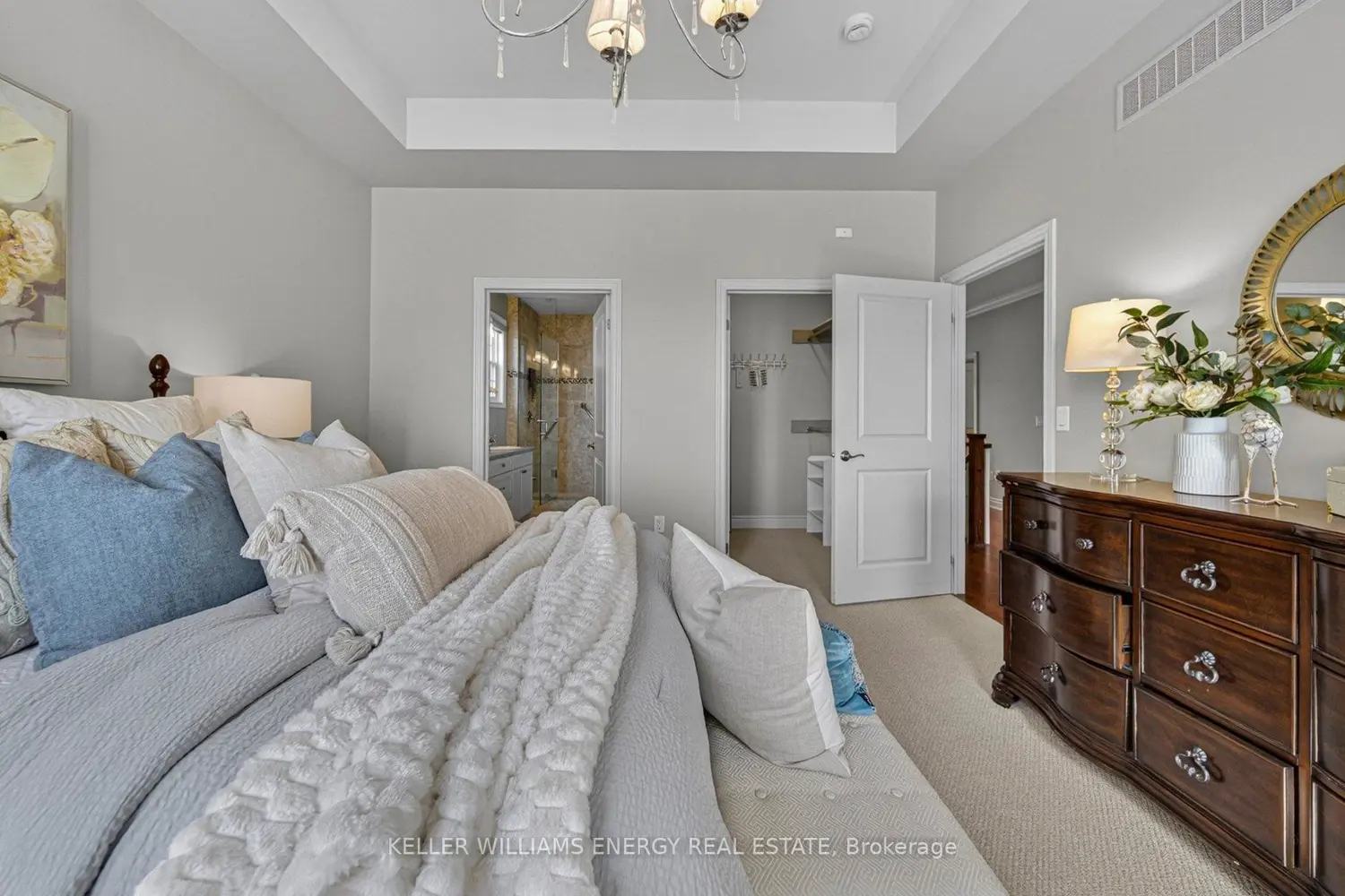 Additional image 12 of 821 Hudson Street