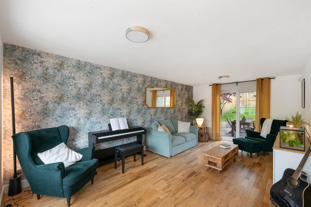 Additional image 4 of 4 bed detached house for sale6 Ashley Avenue, Dollar FK14