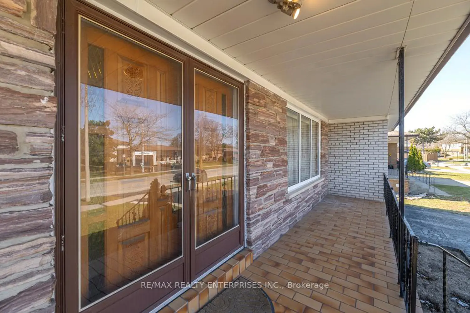7368 Redstone Road