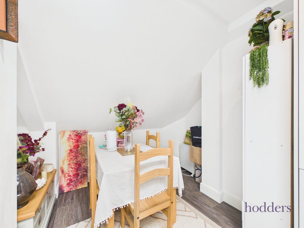 Additional image 16 of 2 bed flat to rentFour Corners Chertsey, Pound Road, Chertsey KT16