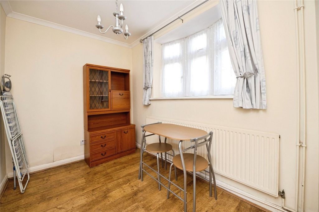 Additional image 6 of 3 bed semi-detached house for saleRenown Close, Romford RM7