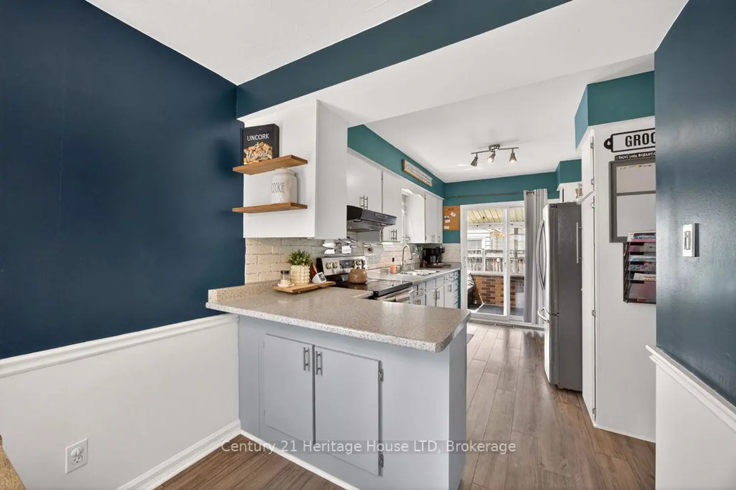 Additional image 8 of 211 Grantham Avenue