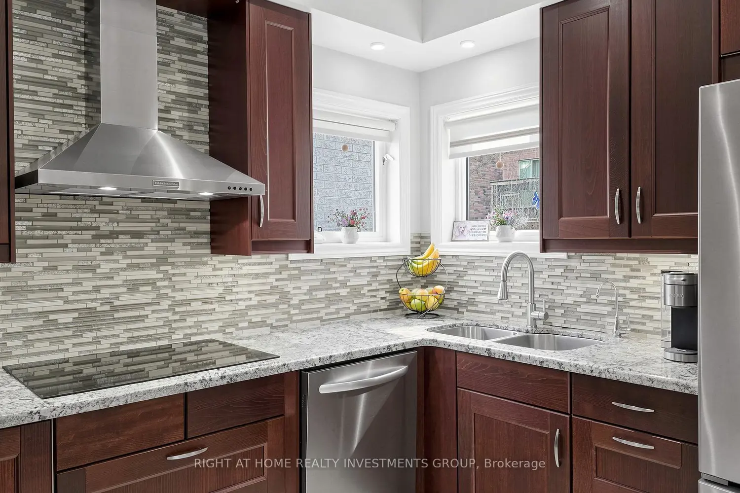 Additional image 6 of 48 Idyllwood Avenue