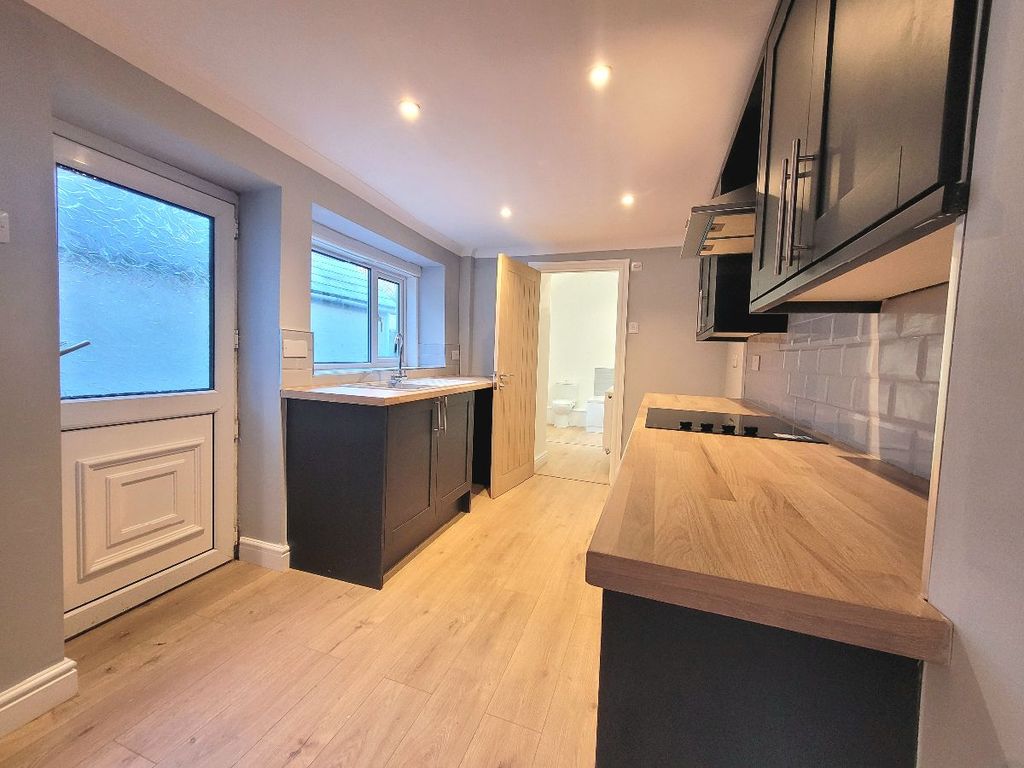 Additional image 2 of 3 bed terraced house to rentGlan Ebbw Terrace, Victoria, Ebbw Vale NP23