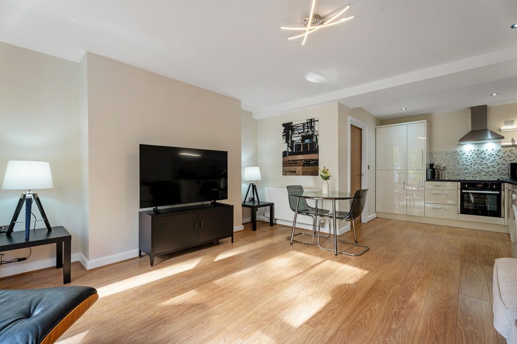 Additional image 6 of 2 bed flat to rentRegent Grove, Leamington Spa, Warwickshire CV32
