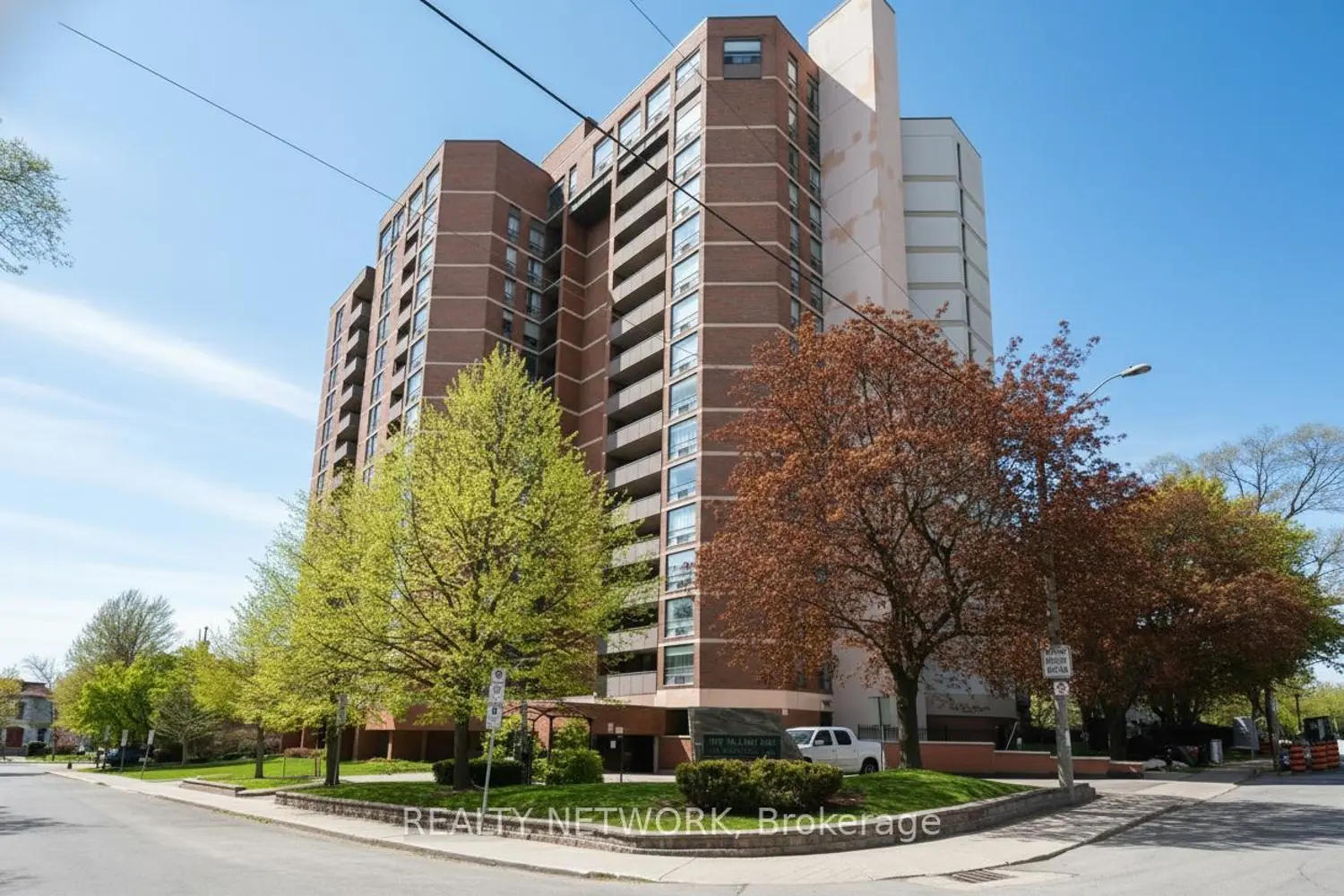 222 Jackson Street 702