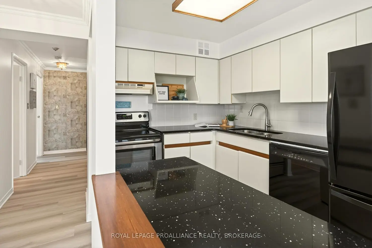 Additional image 11 of 115 Barrett Court 503