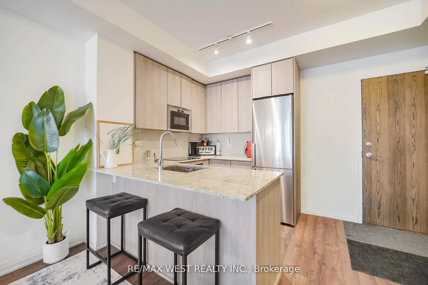 99 Eagle Rock Way 229