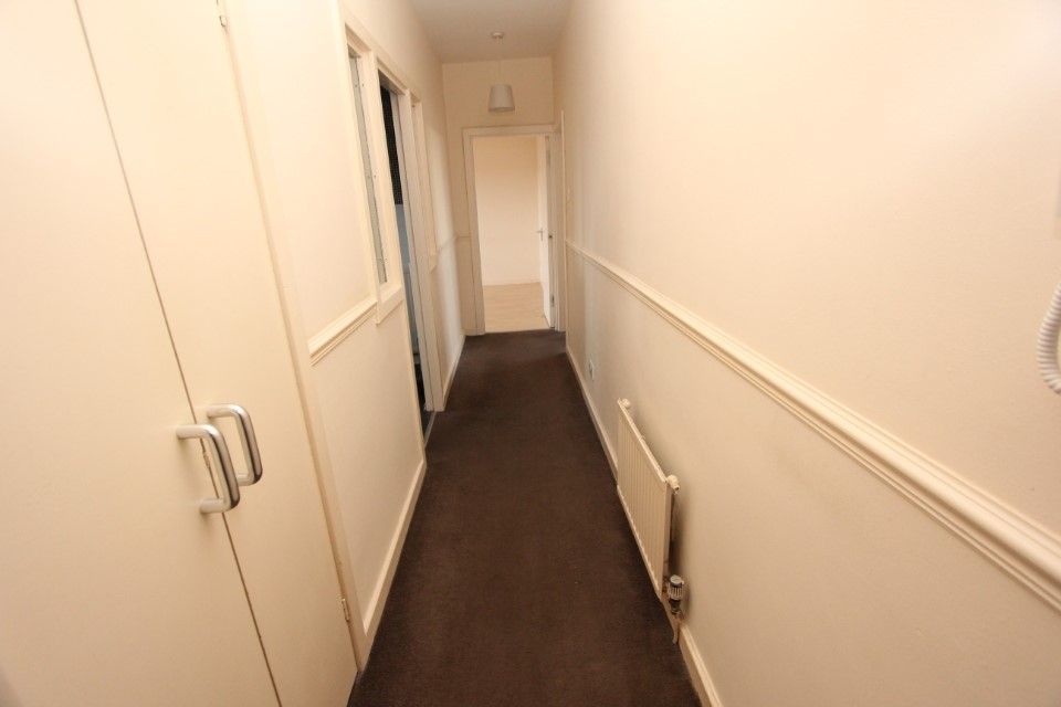 Additional image 3 of 1 bed flat to rentJean Armour Drive, Clydebank G81