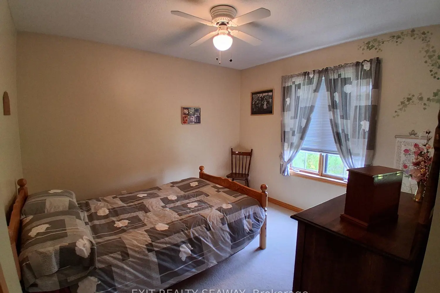 Additional image 12 of 4557 Carman Road