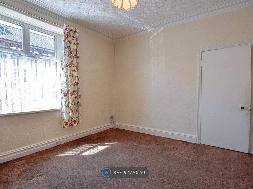 Additional image 11 of 3 bed terraced house to rentMain Street, Barry CF63