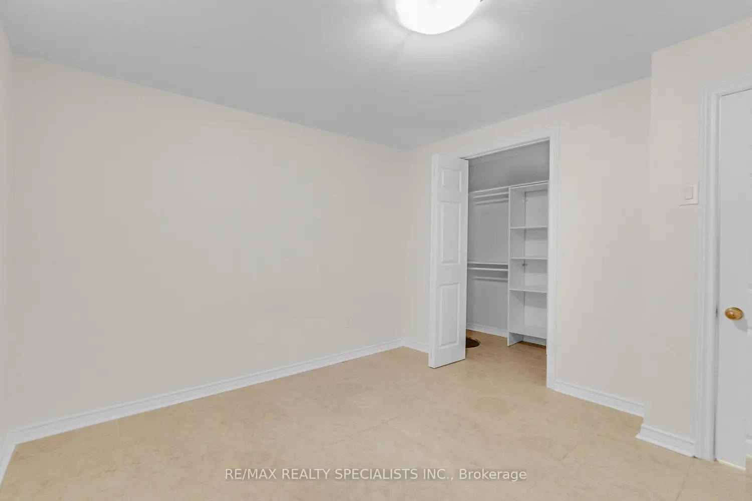 Additional image 19 of 118 Bonham Boulevard