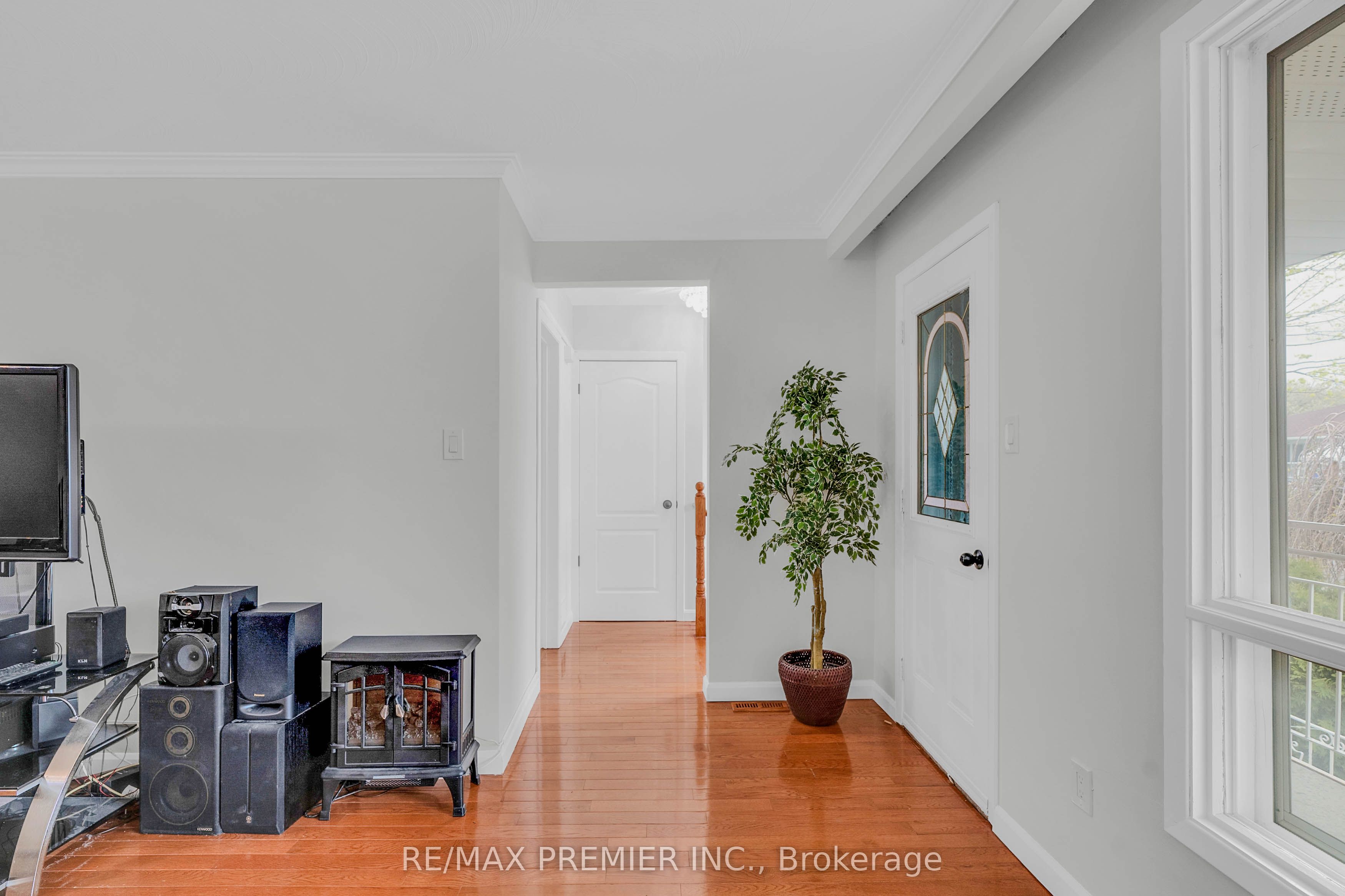 Additional image 6 of 55 Firgrove Crescent, Toronto, ON, M3N 1K5