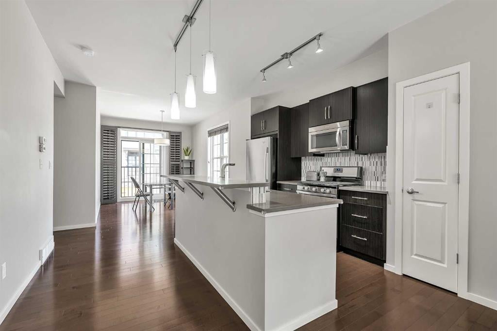 Additional image 6 of 439 Ascot Circle SW, Calgary, AB, T3H 0X3