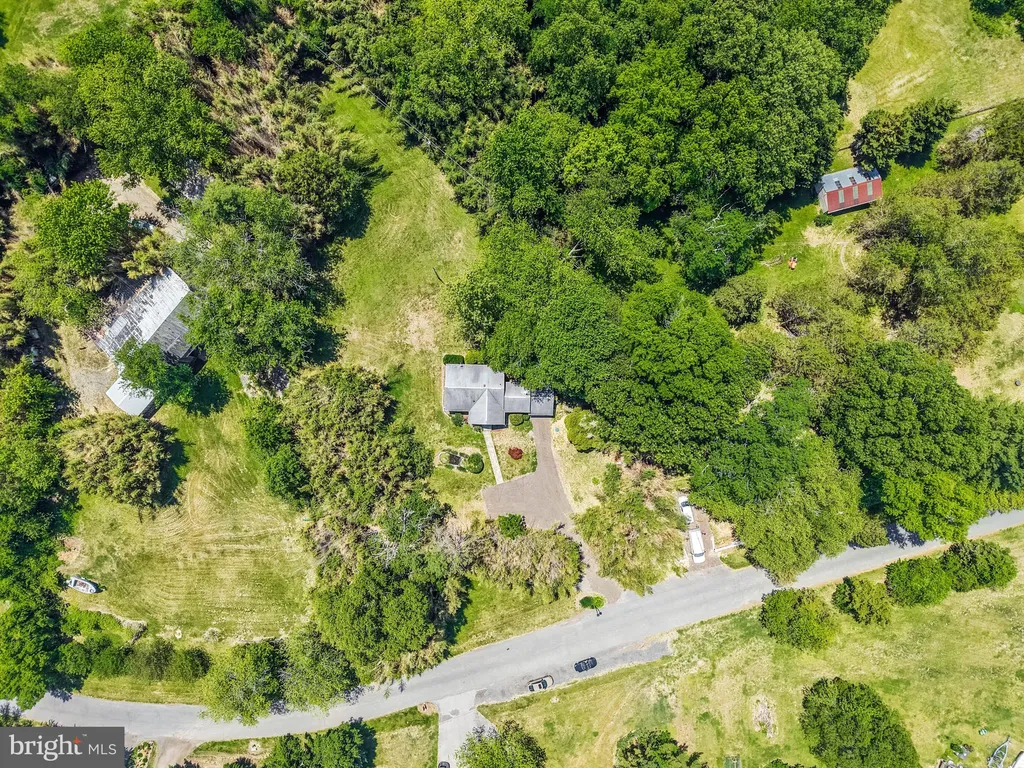 650 Teton Drive, Lothian, MD 20711