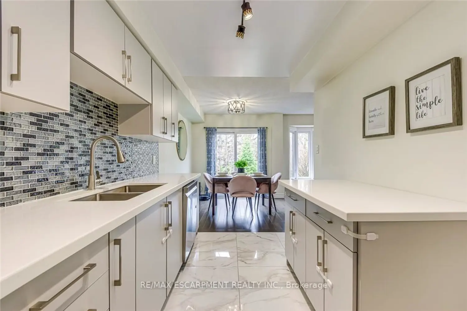 Additional image 7 of 3115 New Street 10