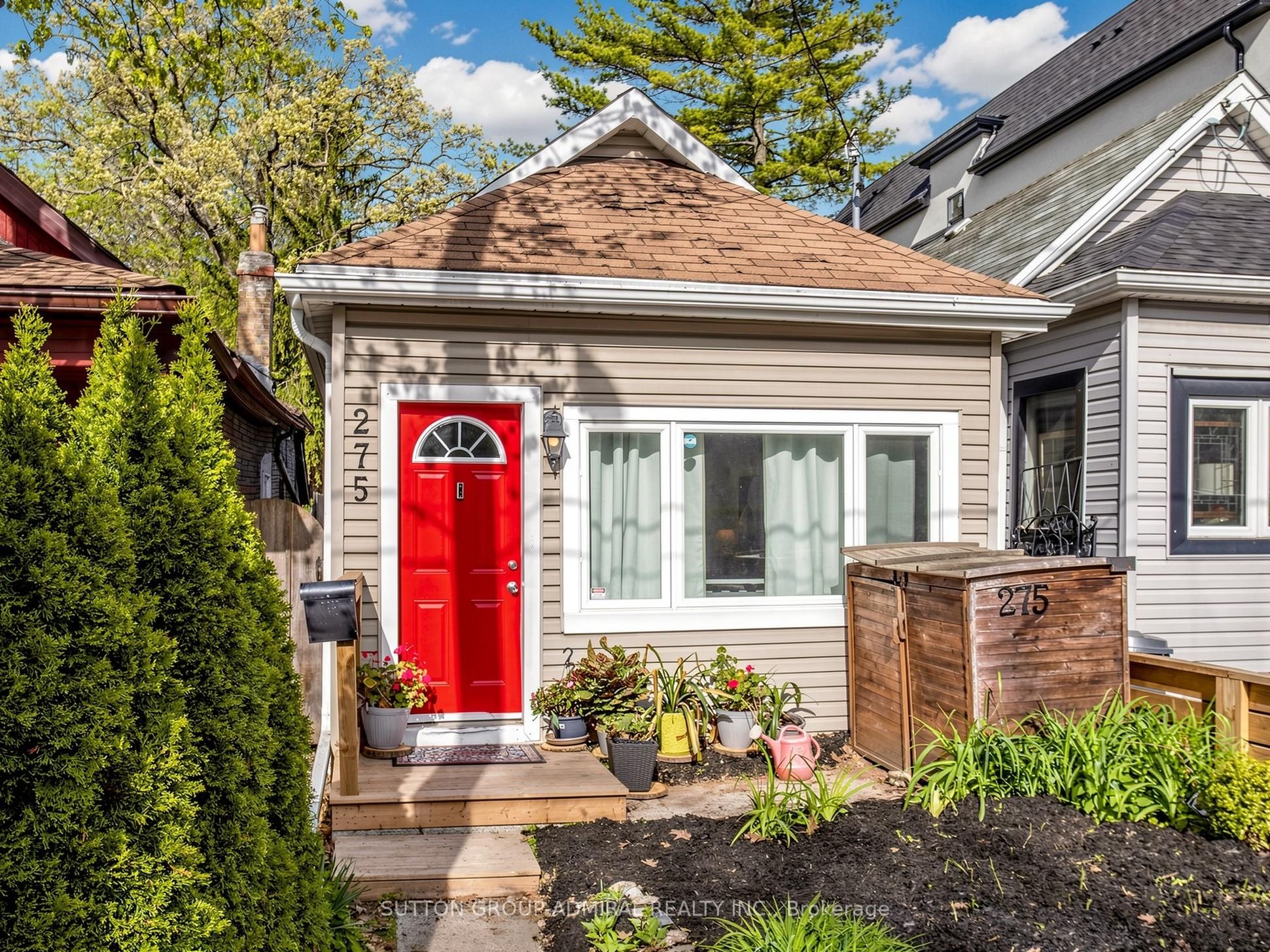 275 Victoria Park Avenue, Toronto, ON, M4E 3S6