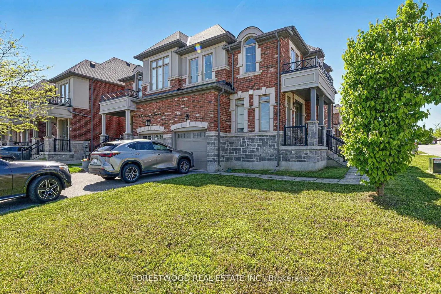 634 Sweetwater Crescent