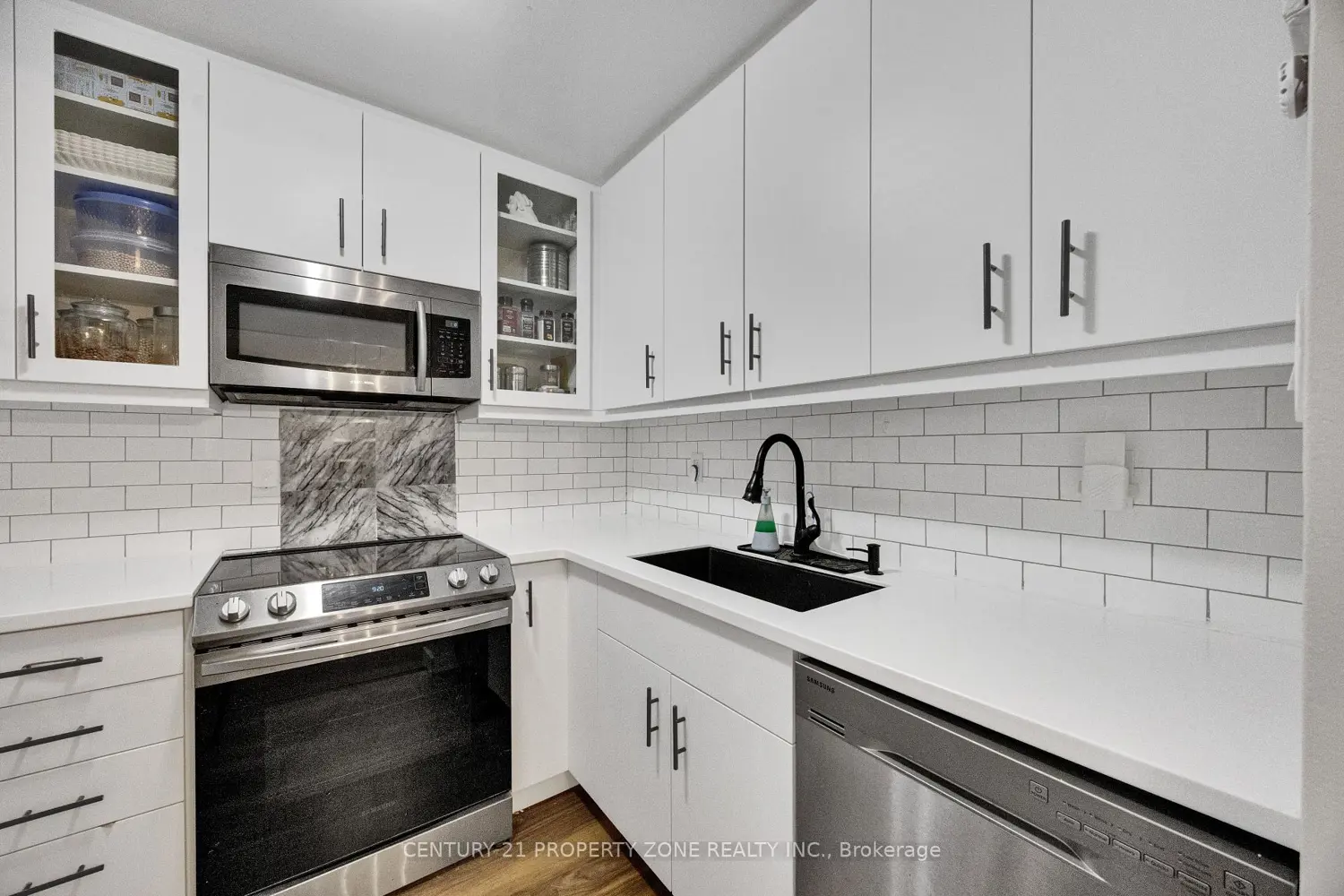 Additional image 6 of 573 Mornington Avenue 907