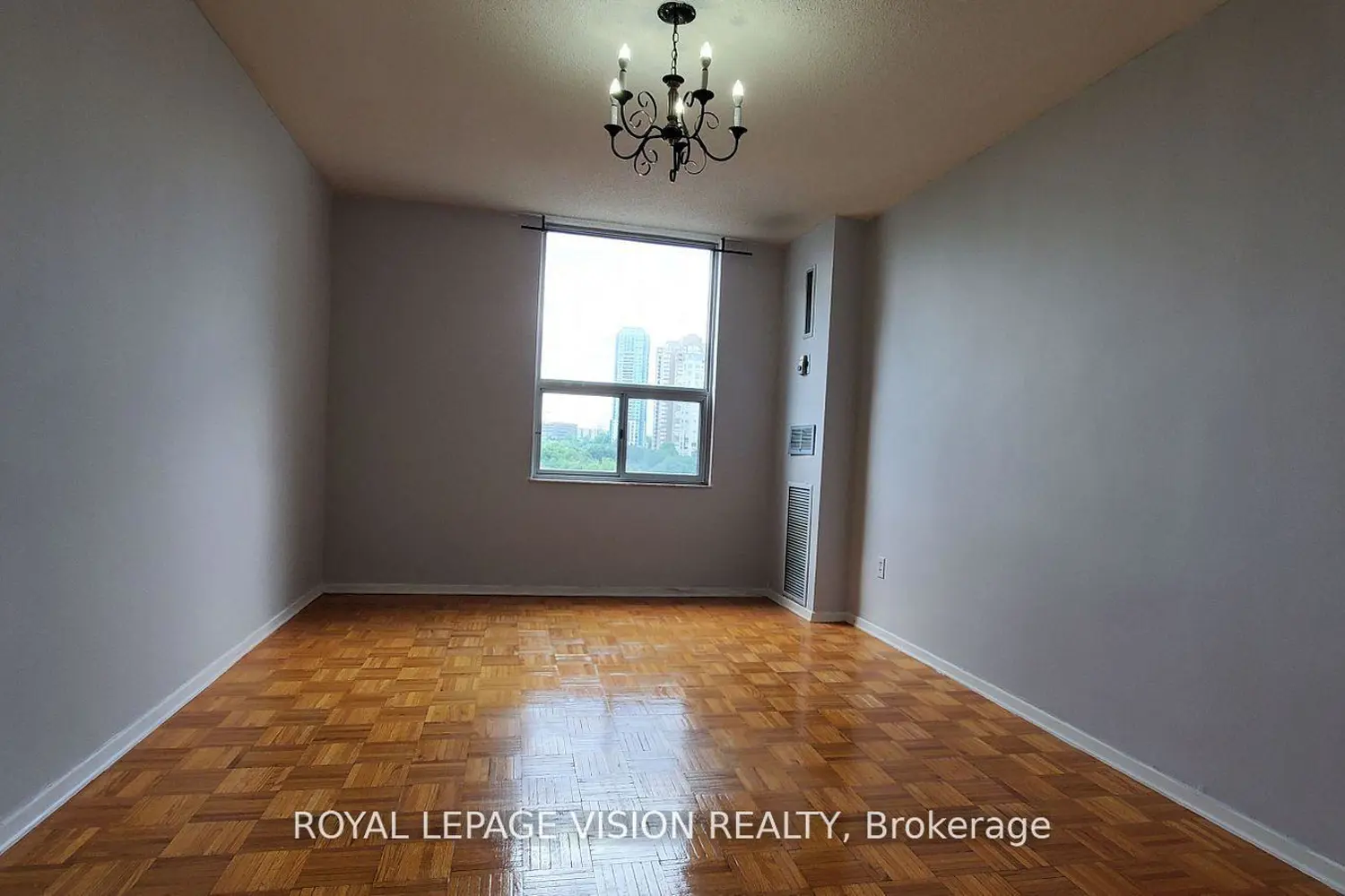Additional image 3 of 20 Edgecliff Golfway 1202
