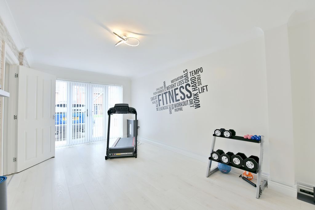 Additional image 7 of 7 bed detached house for saleClos Trehelyg, Ebbw Vale NP23