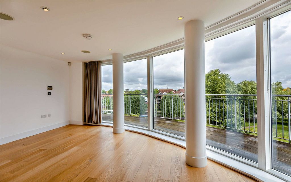 Additional image 20 of 3 bed flat to rentMarlowe House, Kingsley Walk, Cambridge CB5
