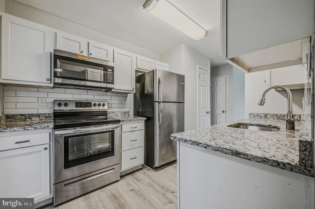 Additional image 16 of 217 W Edgewater Way, Newark, DE 19702