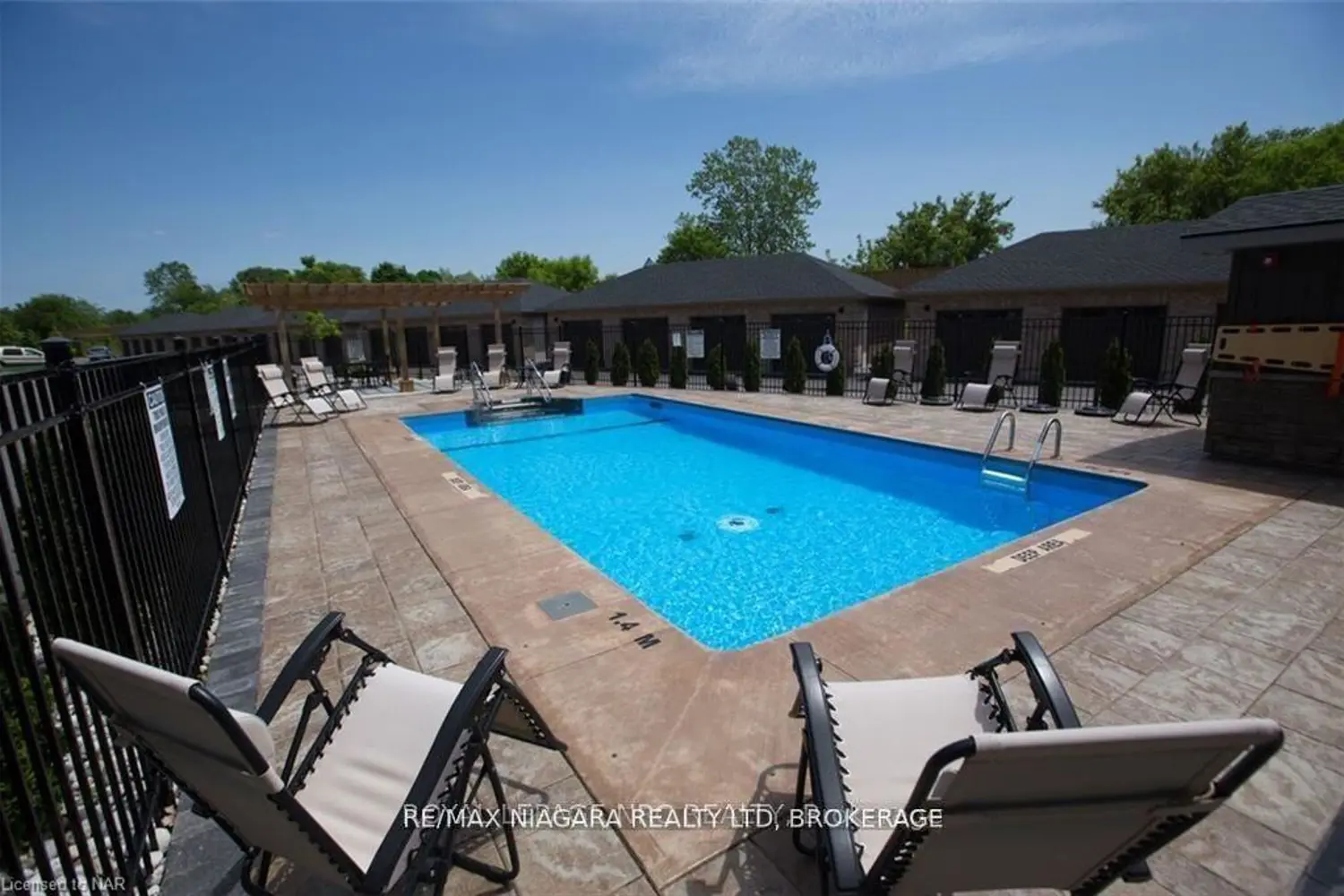 Additional image 4 of 4644 Pettit Avenue 300
