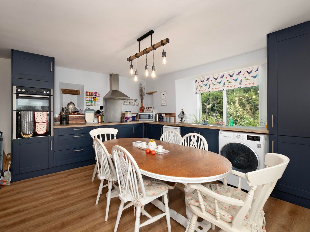 4 bed farm for salePatchacott, Beaworthy EX21 photo 4