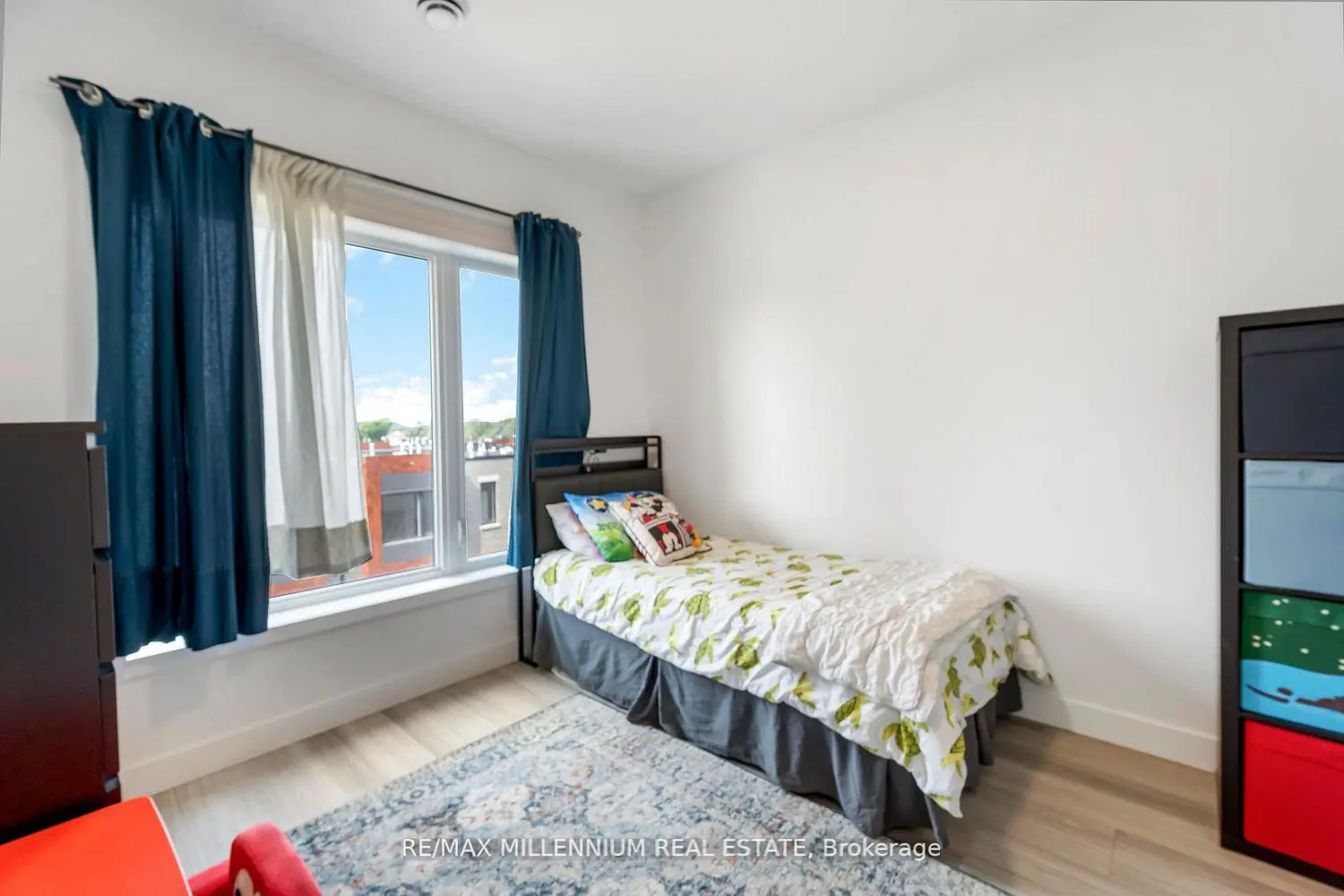 Additional image 11 of 408 Dundas Street 306