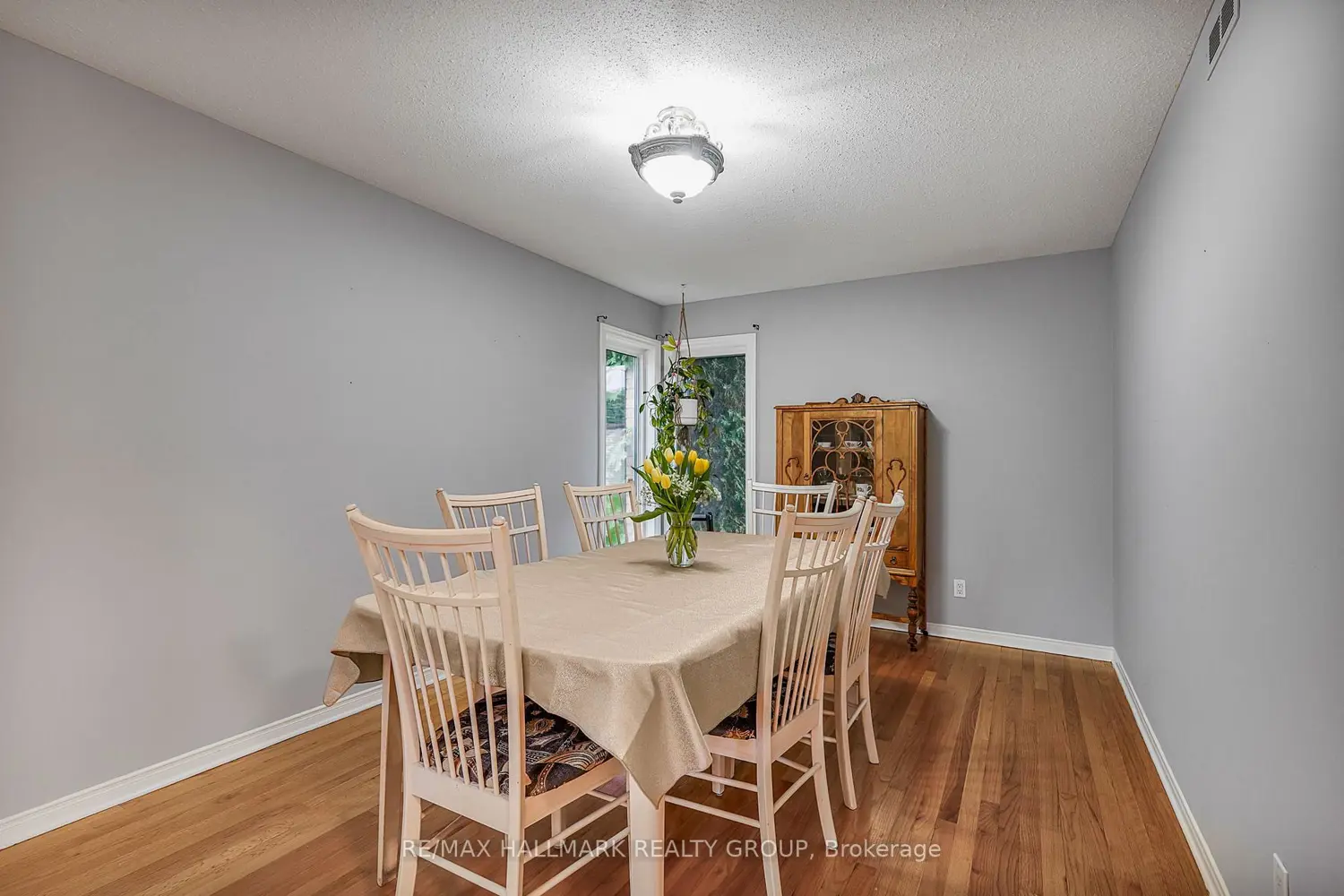3327 Descotes Circle photo 5