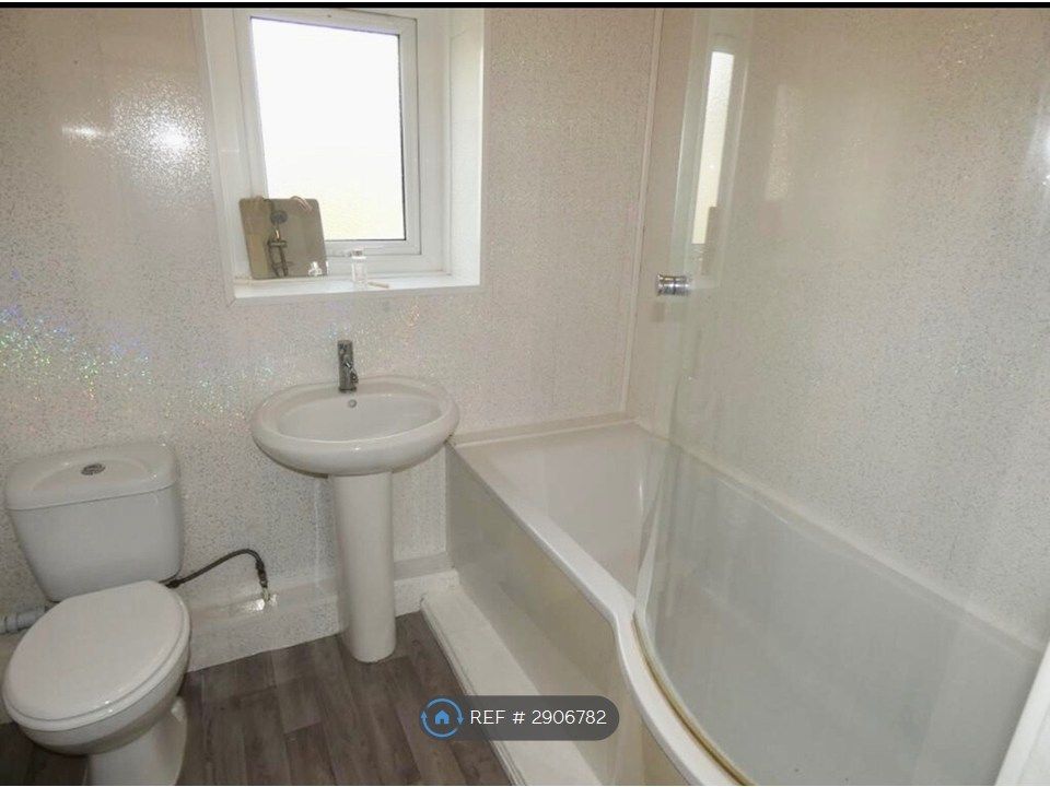 Additional image 4 of 2 bed terraced house to rentKing St, Neath SA11