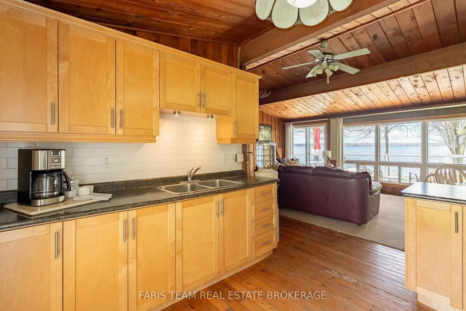 5240 Prospect Avenue photo 4