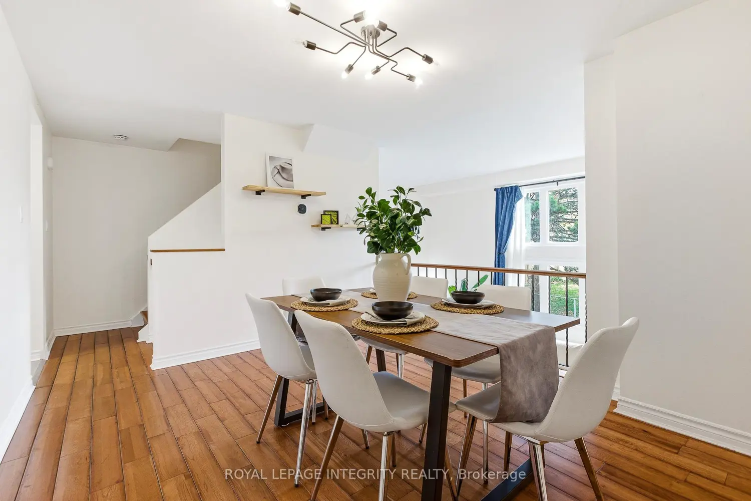 3205 Uplands Drive 33 photo 4