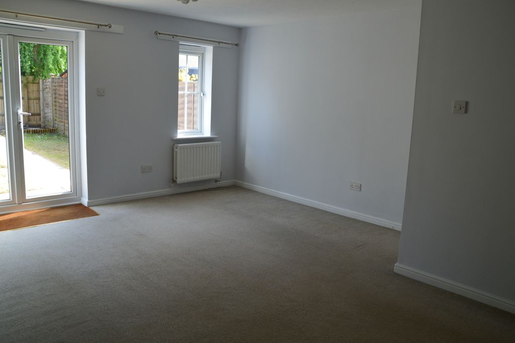 Additional image 6 of 3 bed terraced house to rentCedern Avenue, Elborough, Weston-Super-Mare BS24