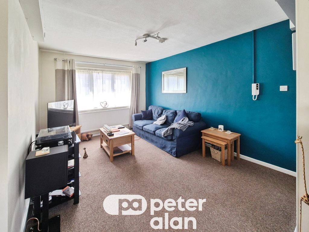 Additional image 2 of 2 bed flat to rentWard Close, Newport NP19