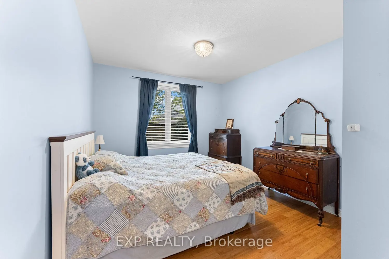 Additional image 9 of 4324 Beverley Crescent