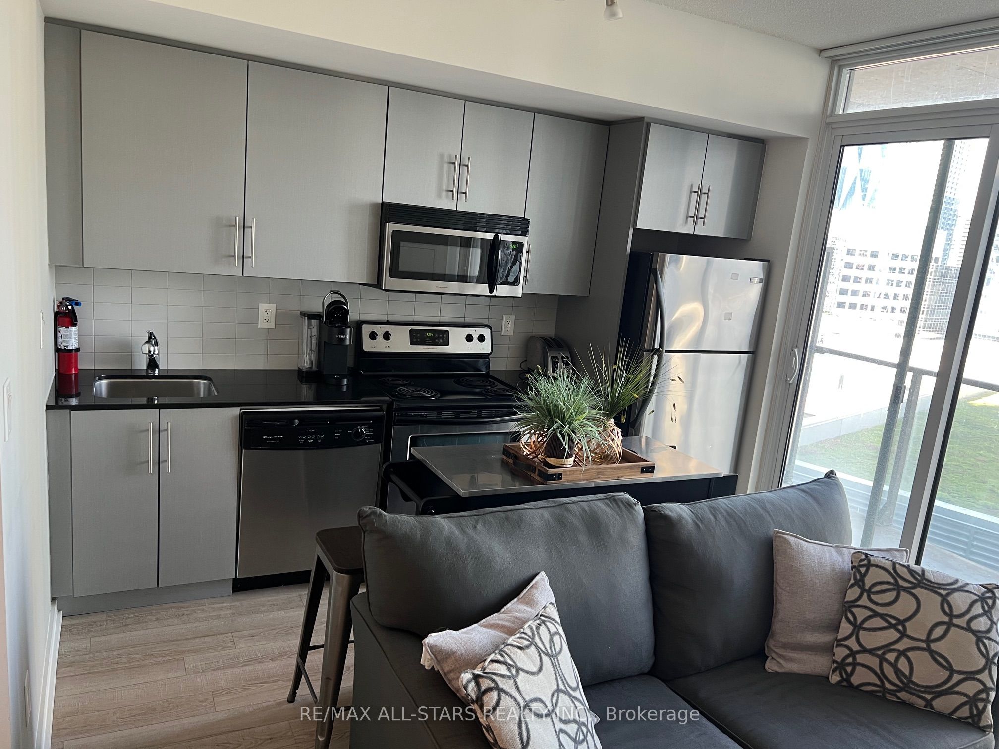Additional image 4 of 1306-55 Bremner Boulevard, Toronto, ON, M5J 0A6