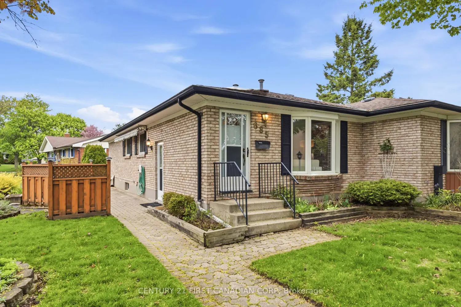 Additional image 2 of 685 Ladybrook Crescent