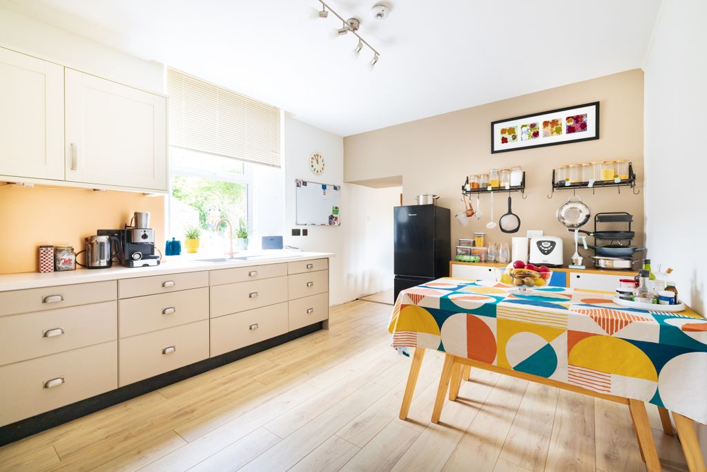 Additional image 6 of 5 bed semi-detached house to rentMile-End Place, Aberdeen AB15