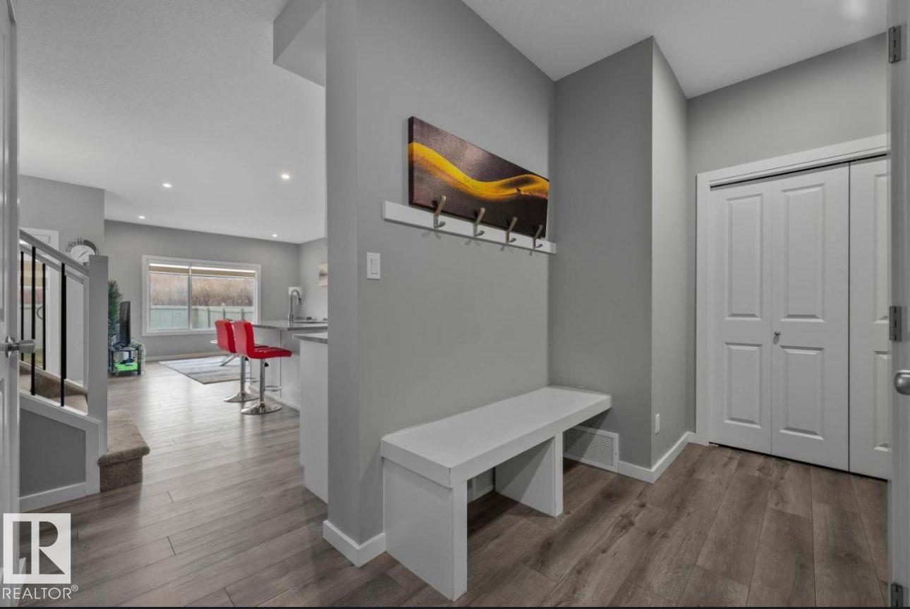 Additional image 5 of 243 39 Avenue NW, Edmonton, AB, T6T2K2