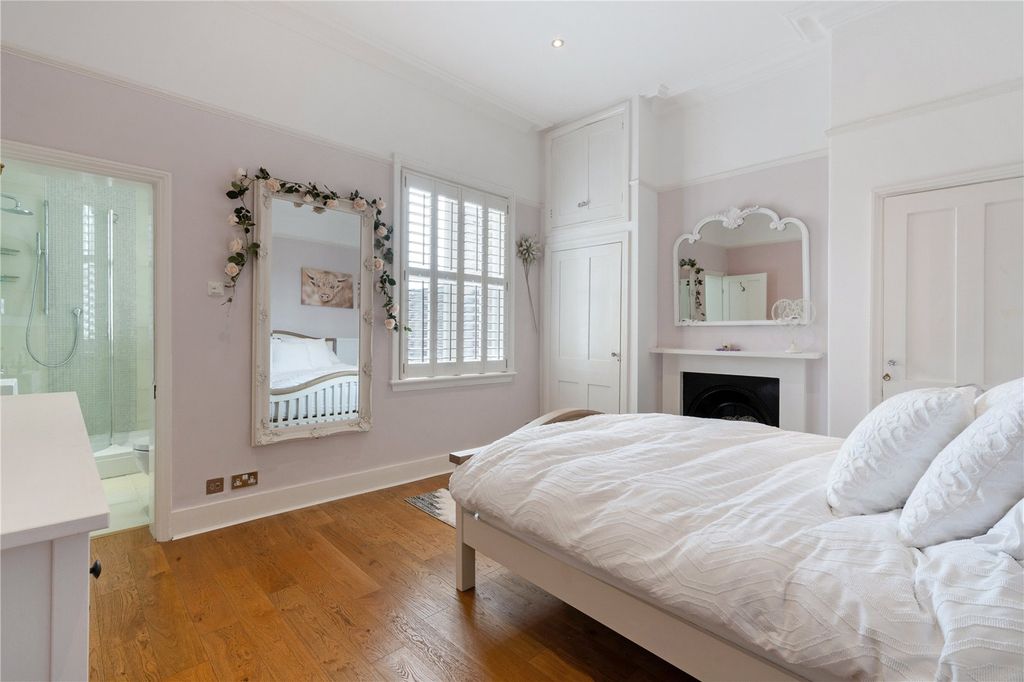Additional image 18 of 9 bed equestrian for salePeakes End, Steppingley, Bedfordshire MK45