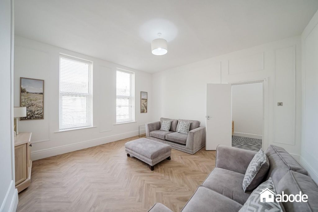 Additional image 4 of 2 bed flat to rentCourtenay Road, Waterloo, Liverpool L22