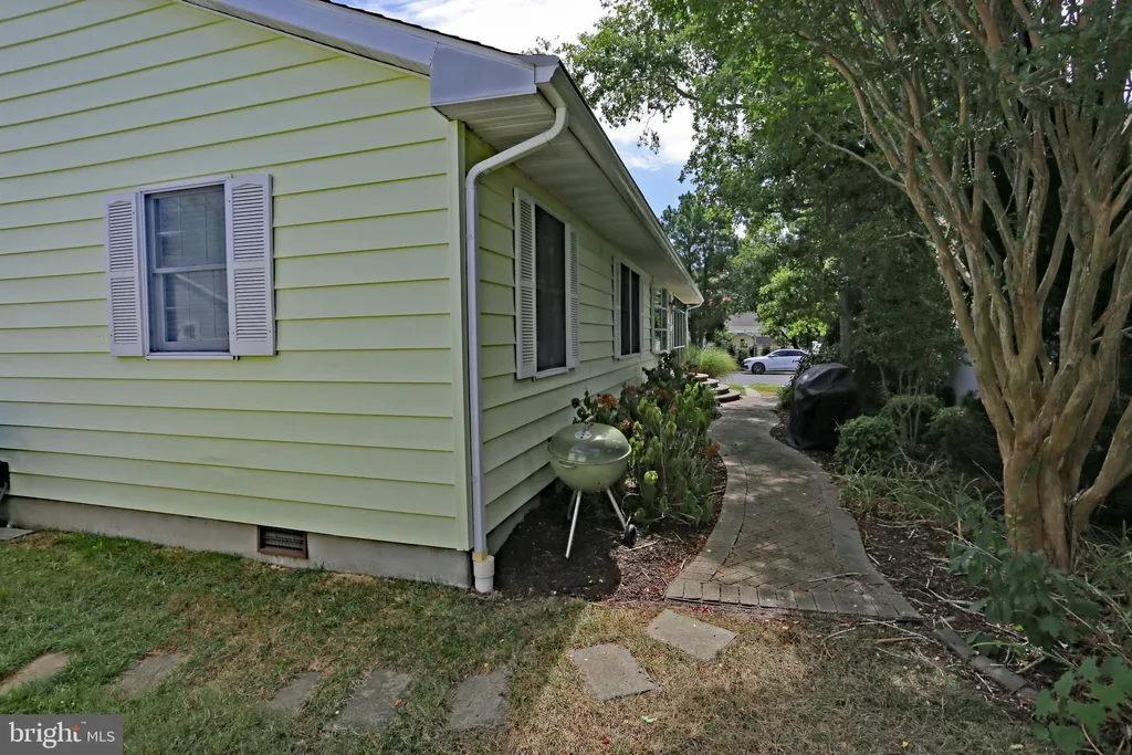 327 Country Club Drive, Rehoboth Beach, DE 19971