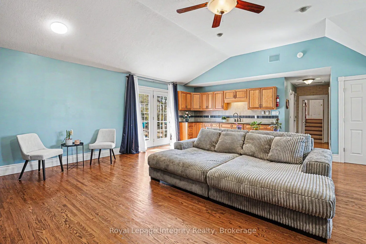 Additional image 6 of 976 6Th Avenue