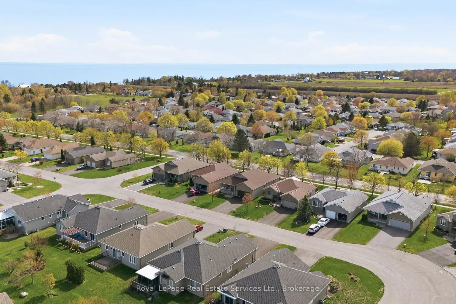 Additional image 15 of 35 Maplehurst Crescent