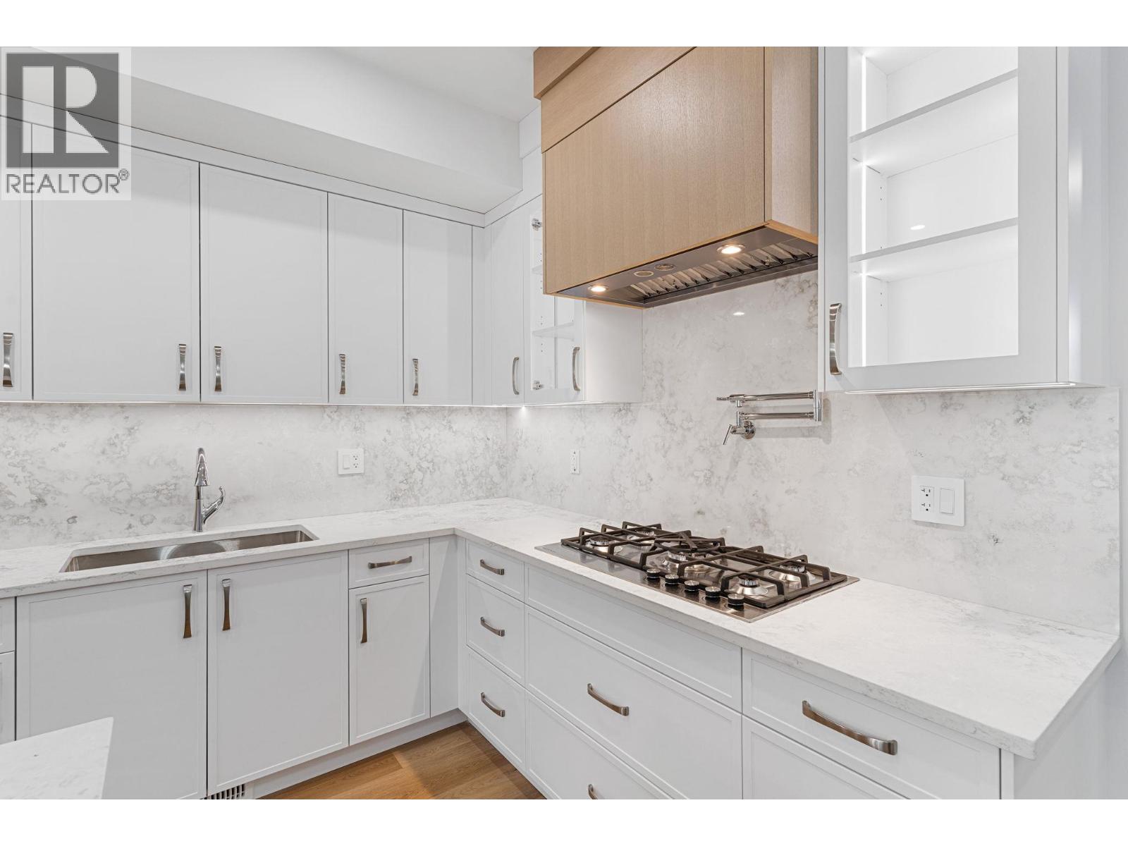 Additional image 4 of 4565 Gordon Drive, Kelowna, BC, V1W1T3