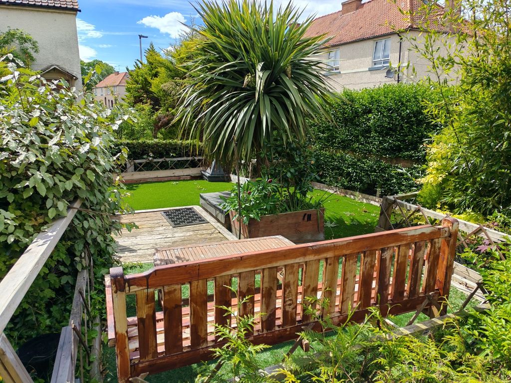 Additional image 9 of 2 bed flat to rentGibraltar Gardens, Dalkeith EH22